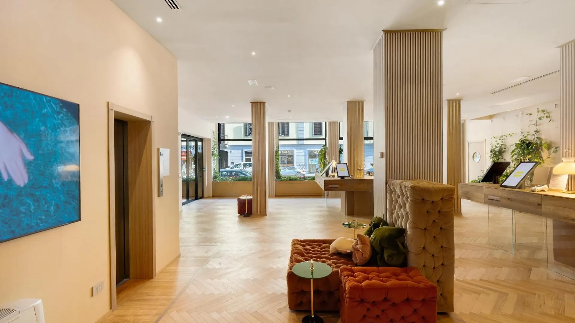 Qc Room Milano Porta Romana 4*, Milaan