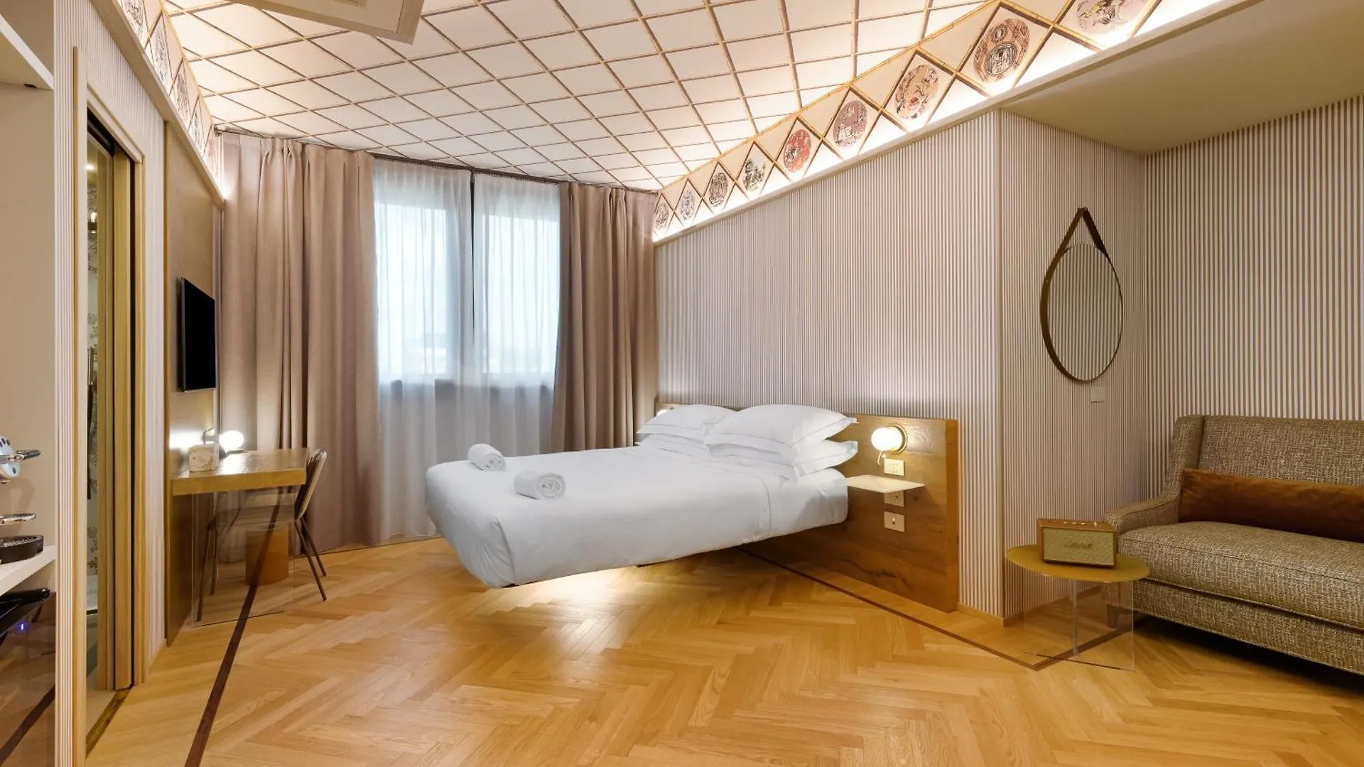Qc Room Milano Porta Romana 4*, Milan