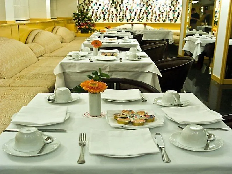 Qc Room Milano Porta Romana מלון